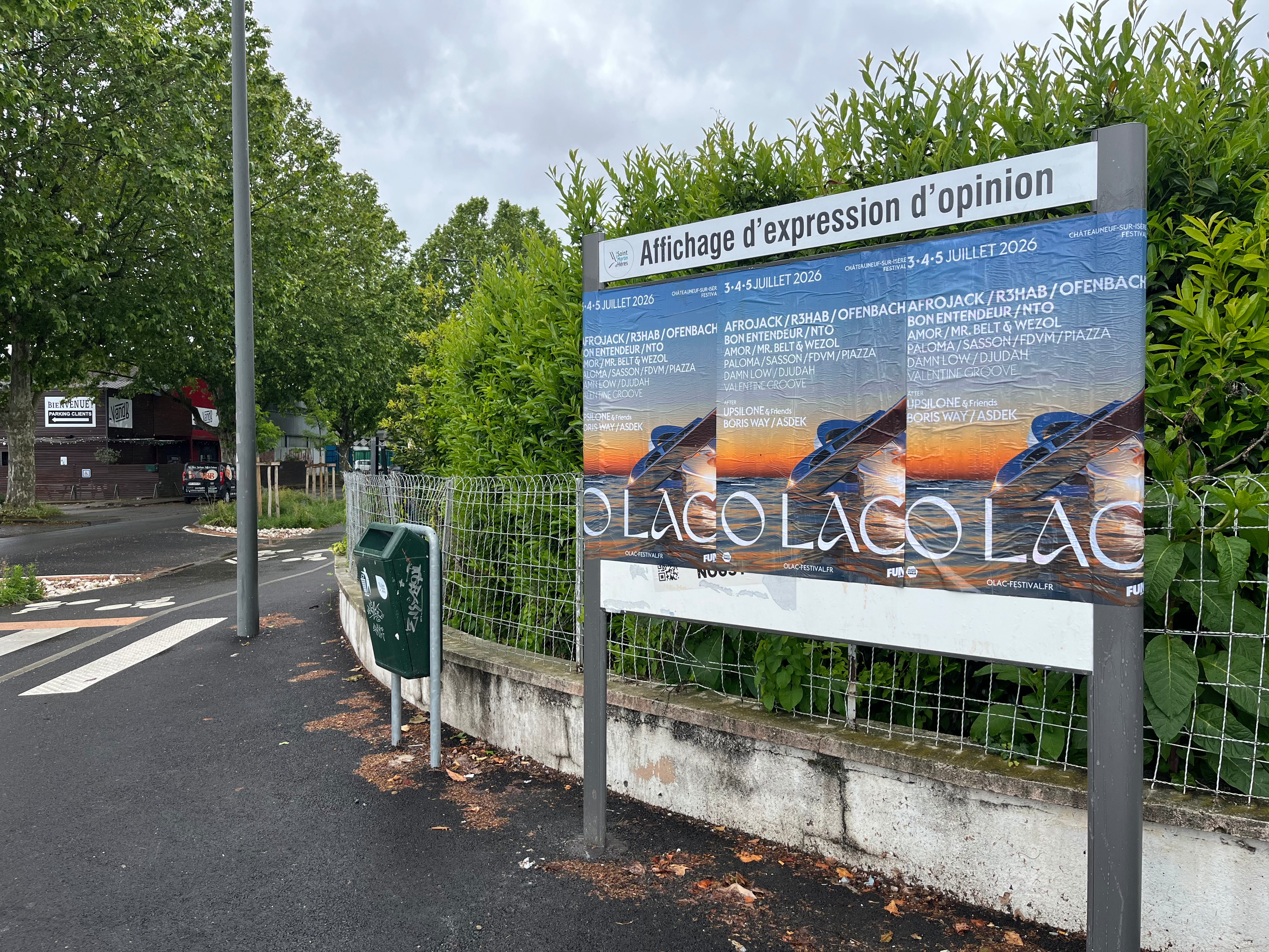 Panneau d'affichage libre pour événement à Grenoble