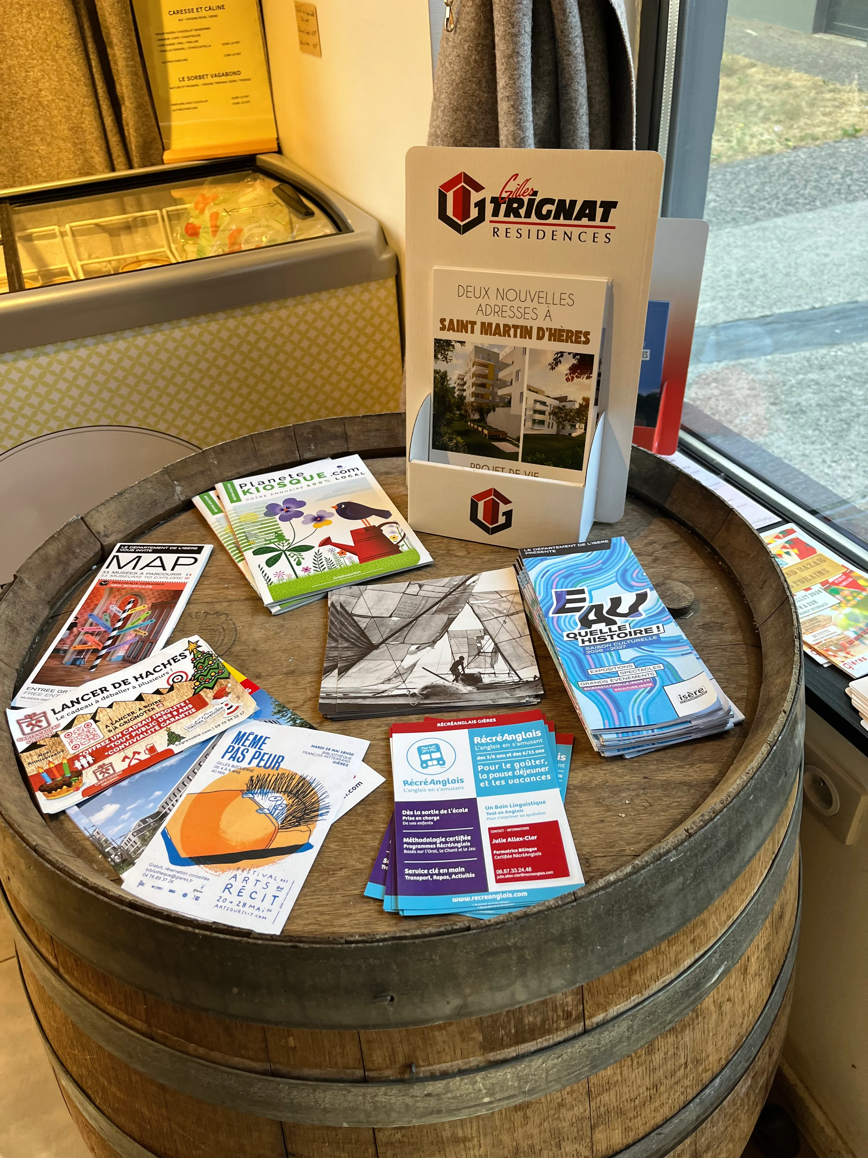 Diffusion de flyers dans les commerces partenaires de Grenoble